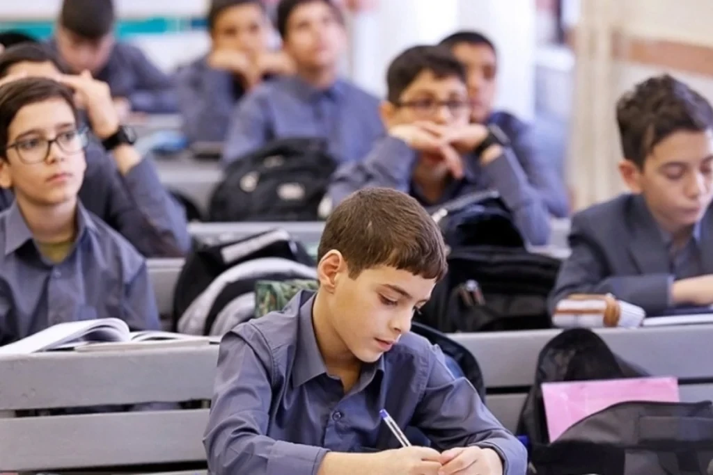 امتحانات دانش آموزان
