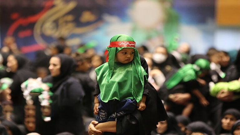 مراسم شیرخوارگان حسینی